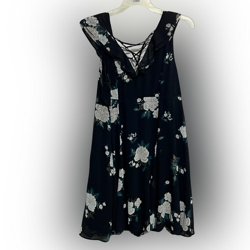 Black lace up the back sundress torrid 18